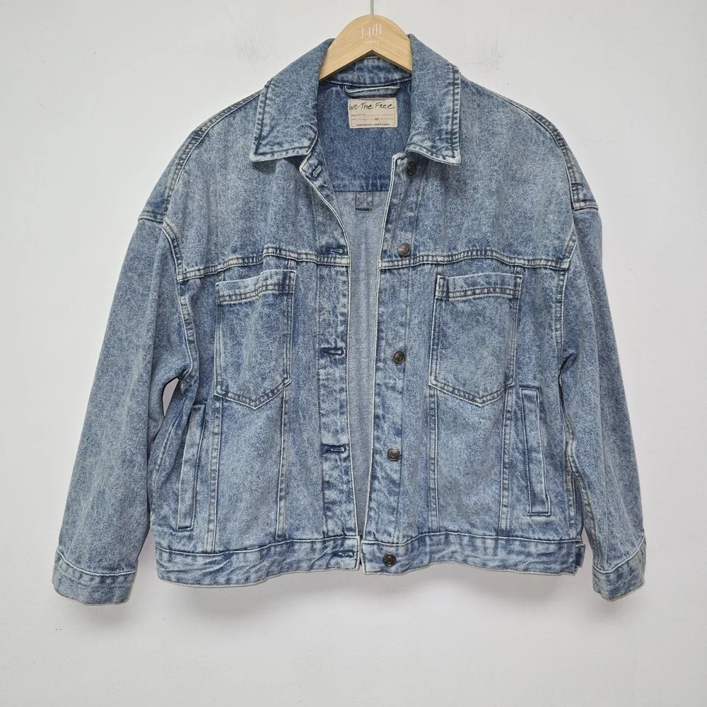 We The Free People Opal Swing Denim Jean Jacket Size M Blue Pleat Back Oversized - Picture 3 of 13